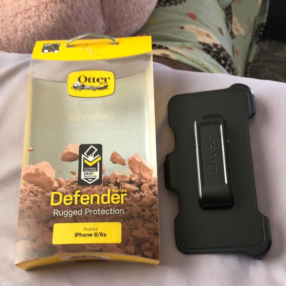OtterBox Defender Series Case for iPhone 6/6s - Black